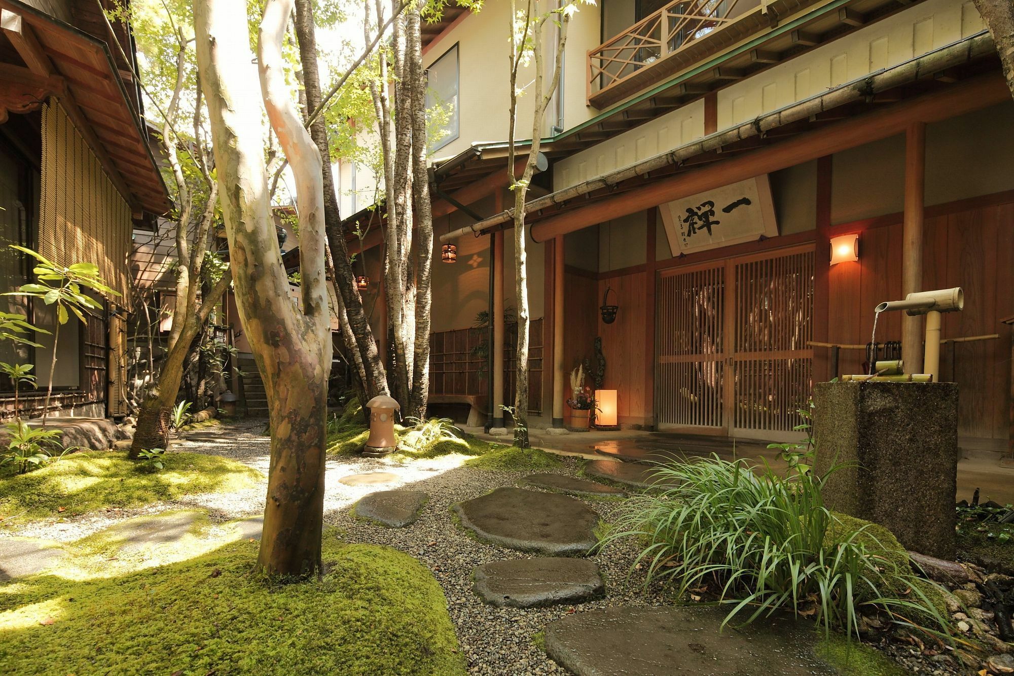 Oyado Ichizen Hotel Yufu Exterior foto